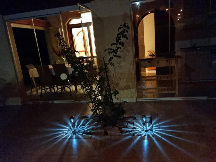 Villa Tea, Residenza Incantevole Con Giardino . Flumini di Quartu Exterior foto